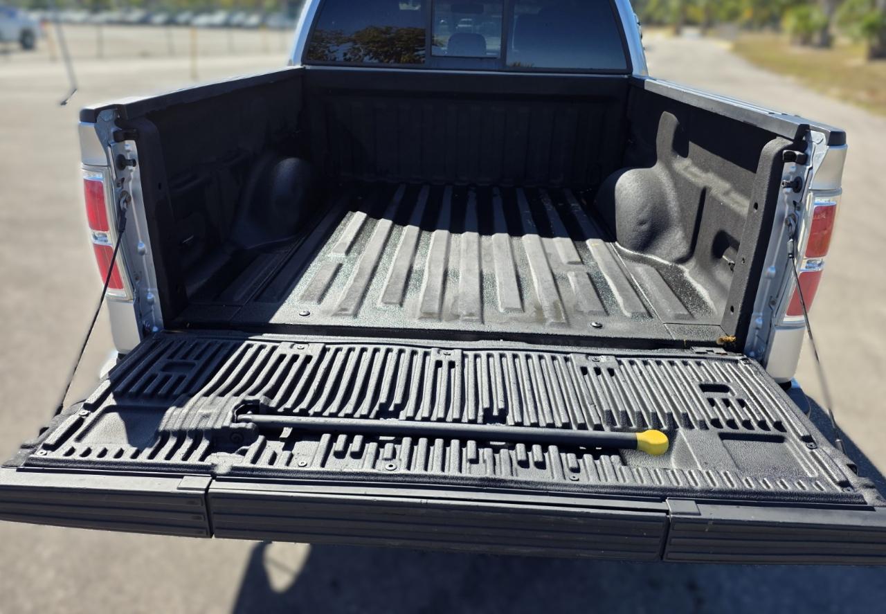 Ford F-150 4WD SuperCrew 145" XL 2013