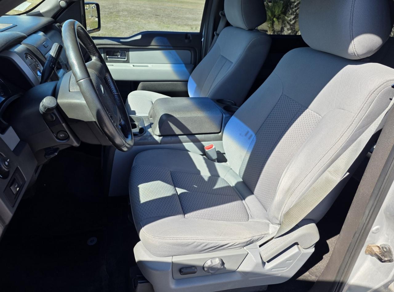 Ford F-150 4WD SuperCrew 145" XL 2013