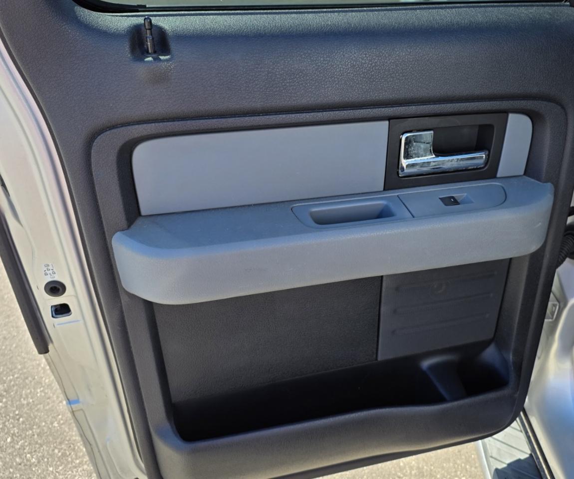 Ford F-150 4WD SuperCrew 145" XL 2013