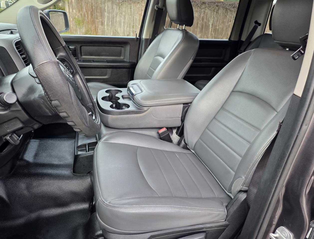 RAM 1500 Tradesman 4x2 Crew Cab 5'7" Box 2018