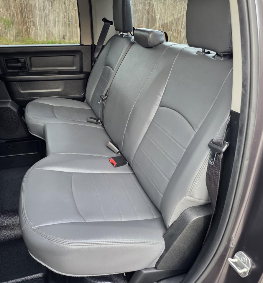 RAM 1500 Tradesman 4x2 Crew Cab 5'7" Box 2018
