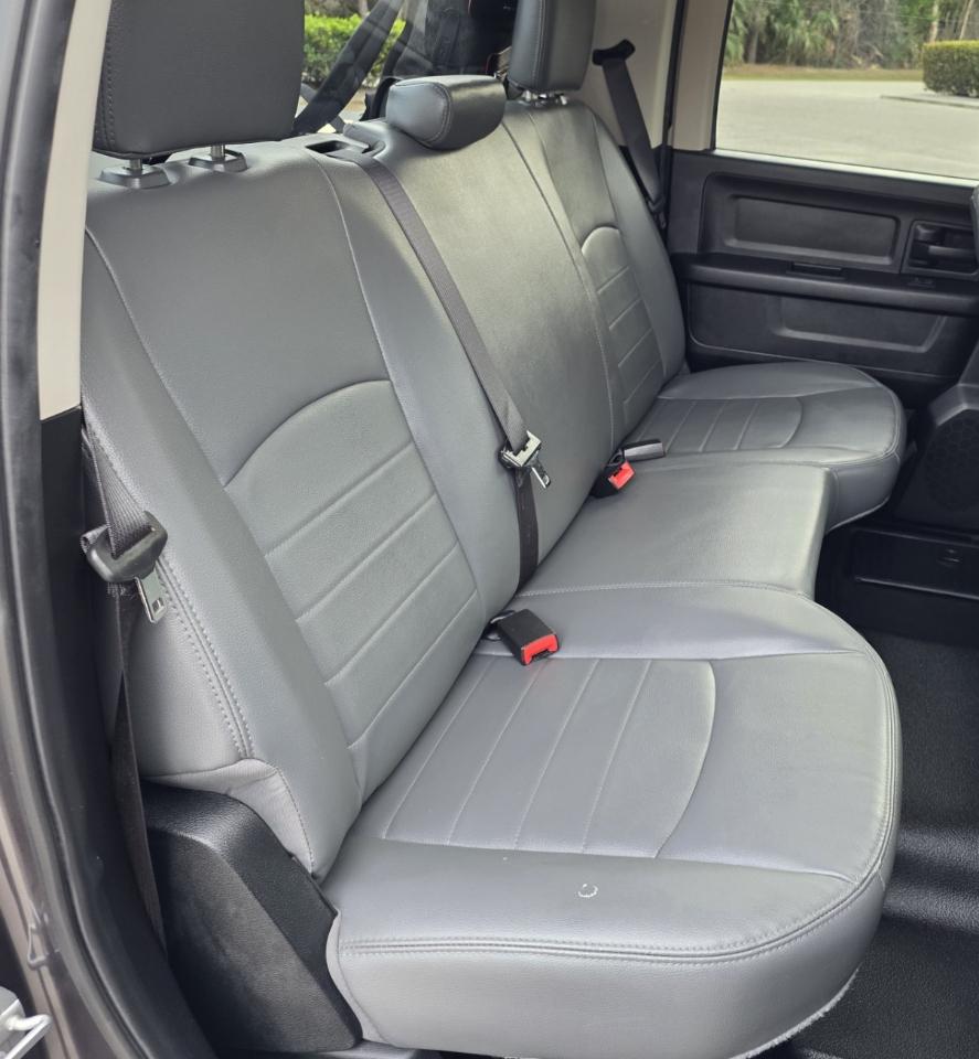 RAM 1500 Tradesman 4x2 Crew Cab 5'7" Box 2018