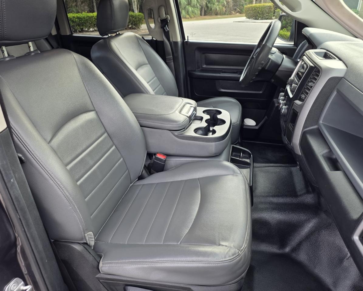 RAM 1500 Tradesman 4x2 Crew Cab 5'7" Box 2018