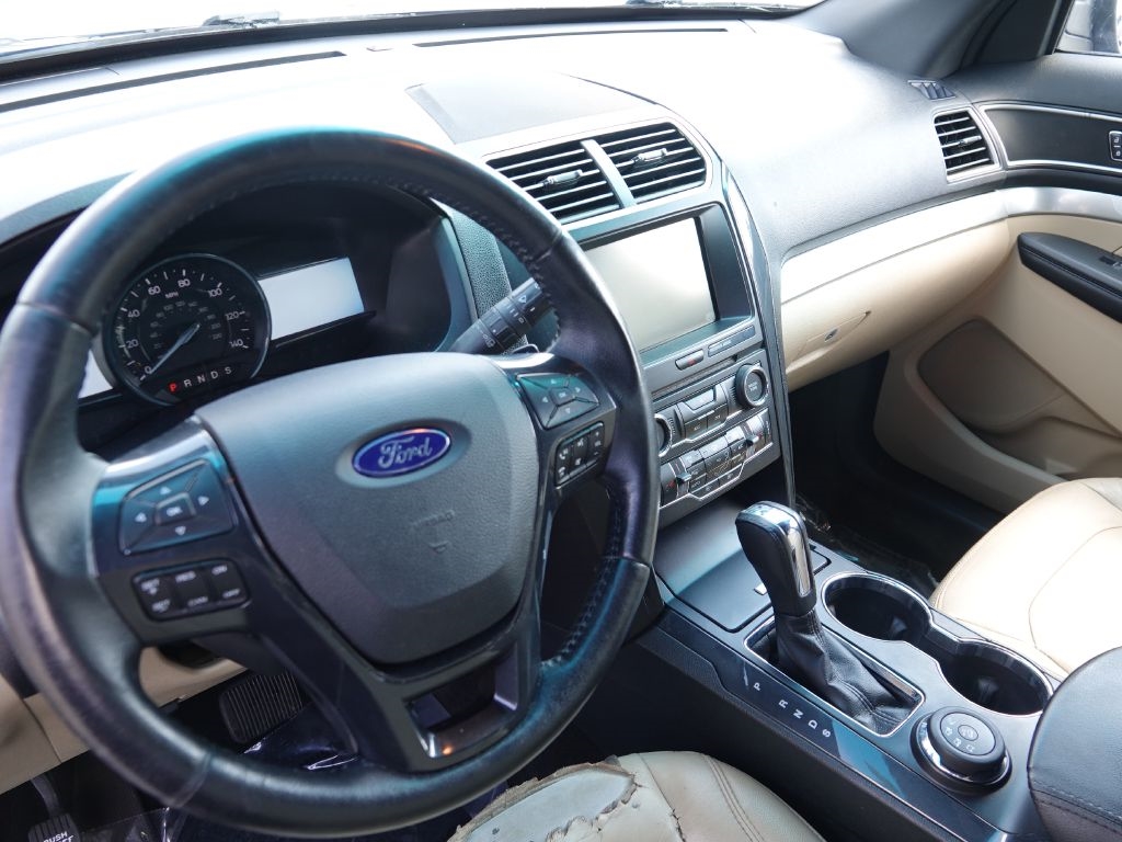 Ford Explorer XLT 4WD 2016