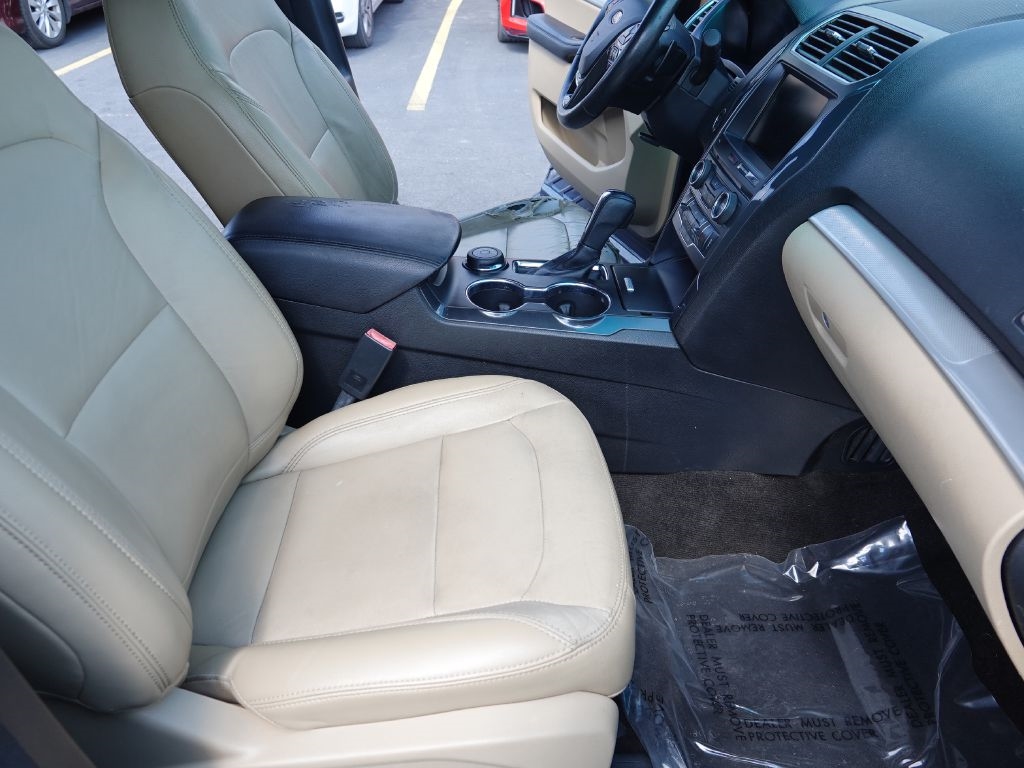 Ford Explorer XLT 4WD 2016