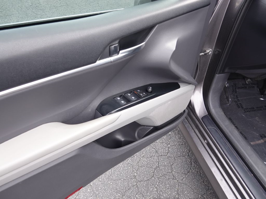 Toyota Camry LE 2020