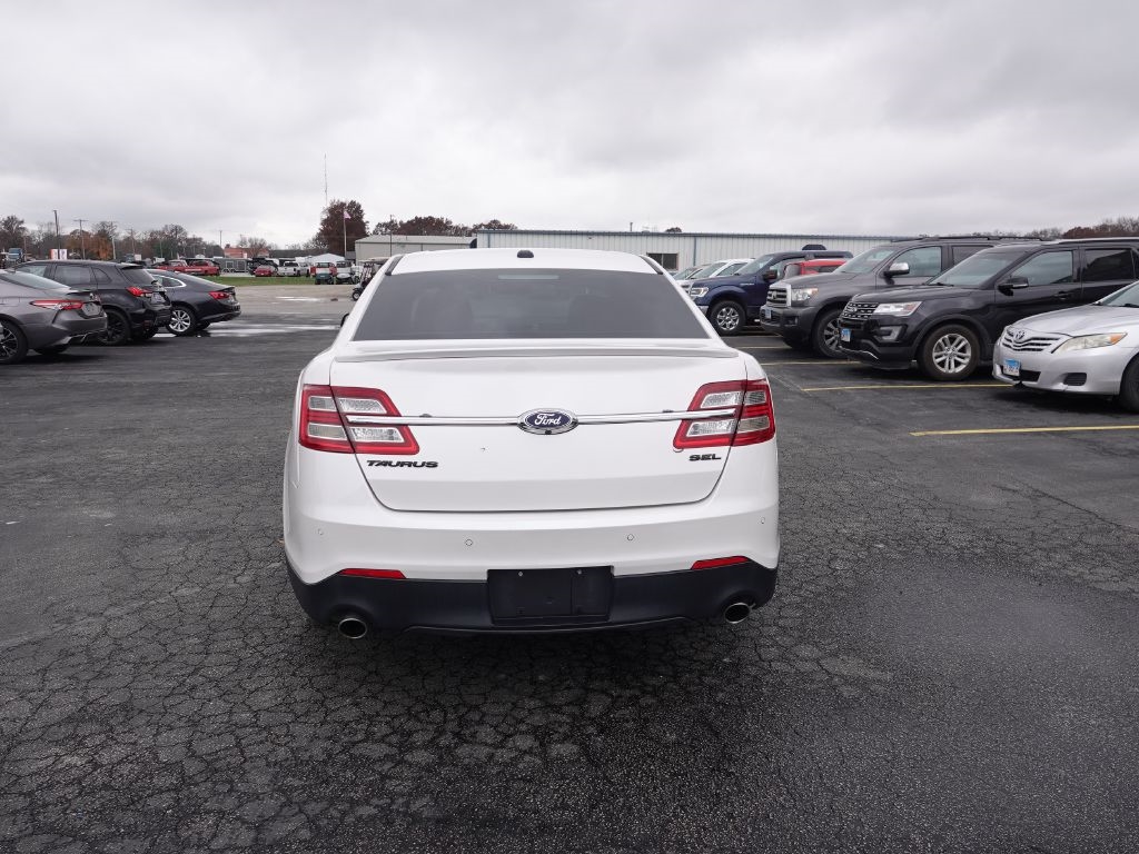 Ford Taurus SEL FWD 2017