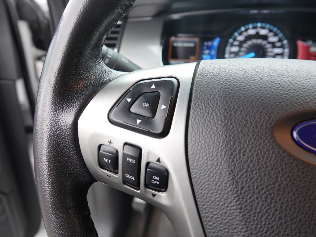 Ford Taurus SEL FWD 2017