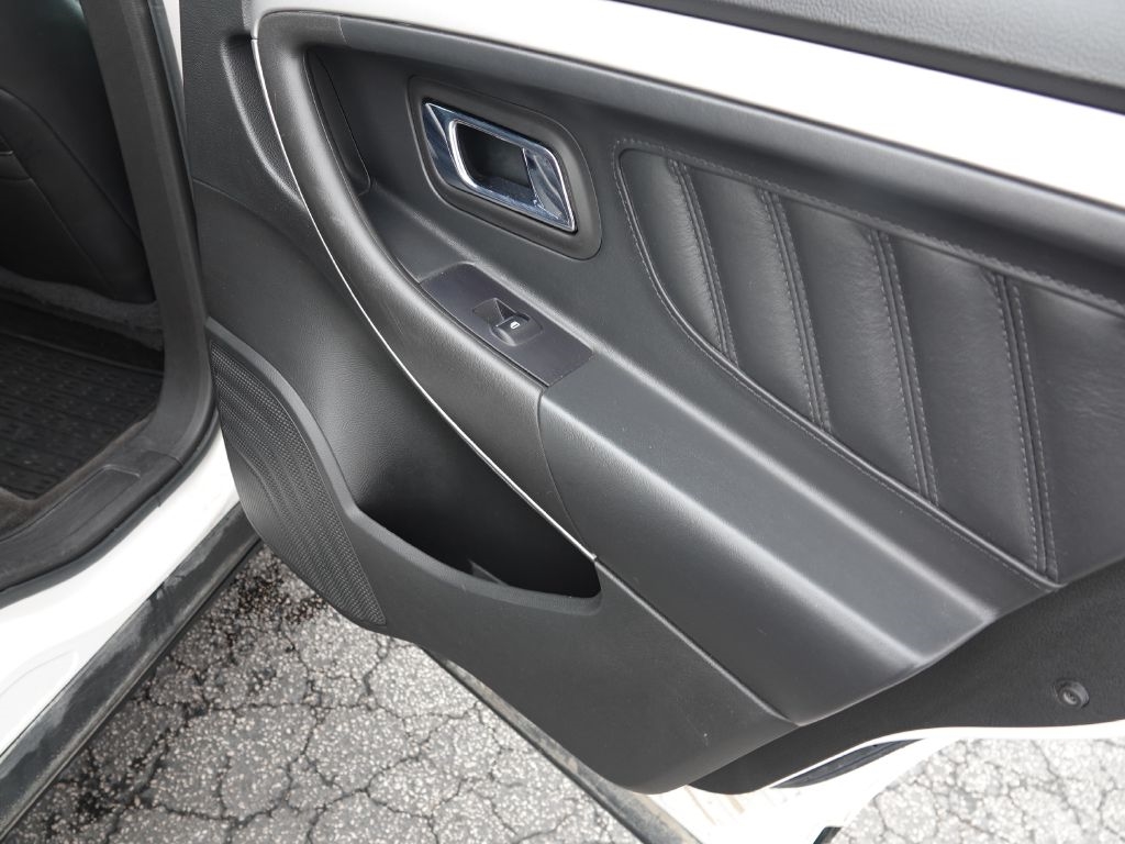 Ford Taurus SEL FWD 2017