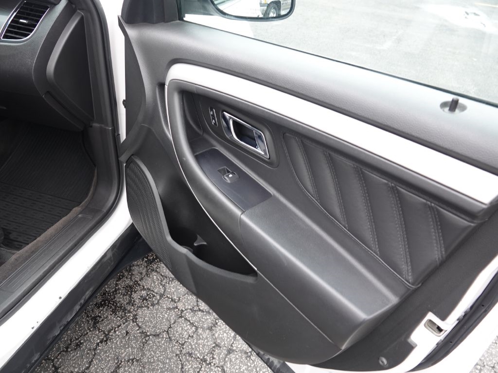 Ford Taurus SEL FWD 2017