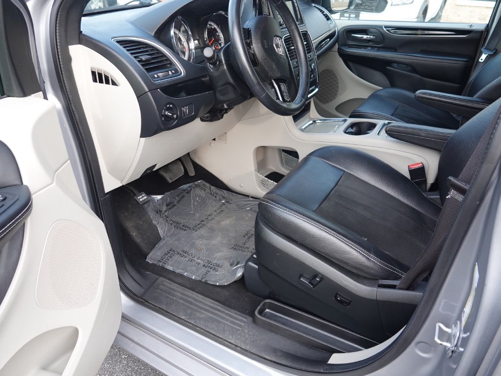 Dodge Grand Caravan SXT 2019