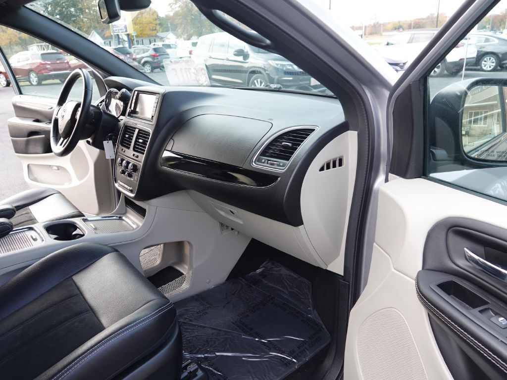 Dodge Grand Caravan SXT 2019