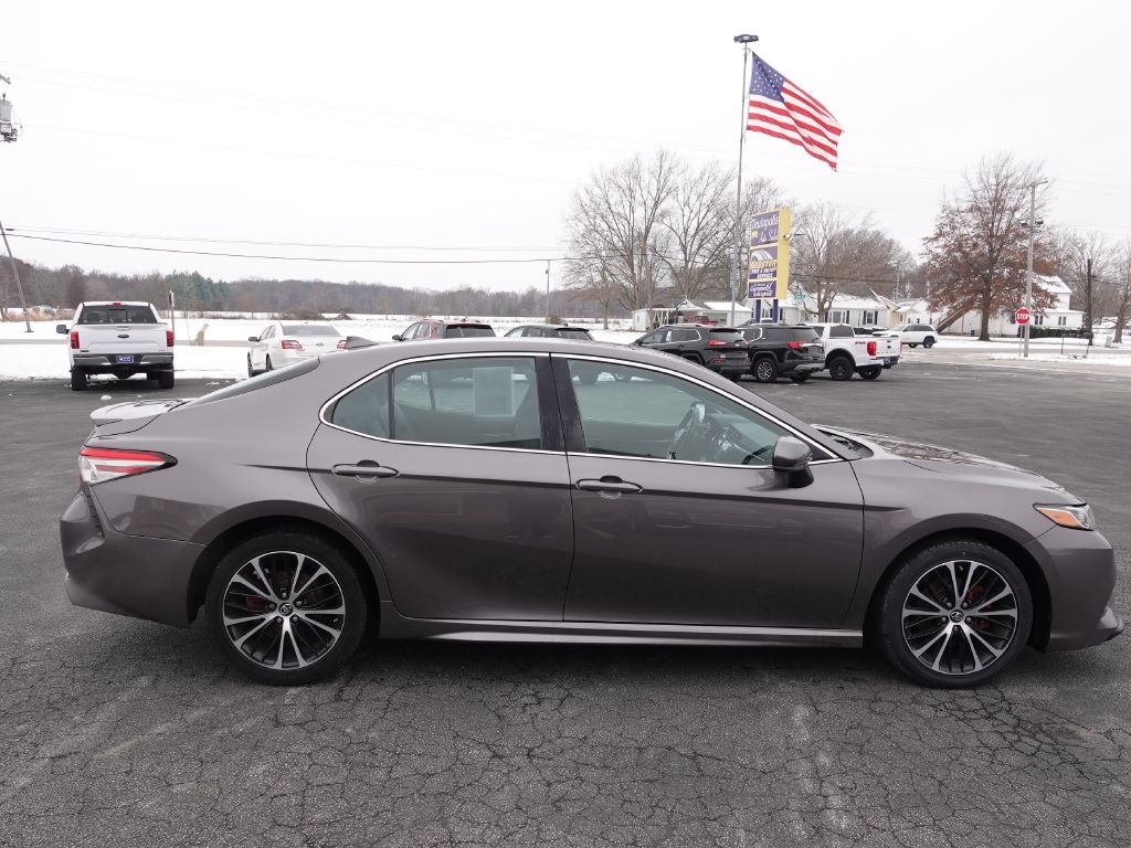 Toyota Camry L 2019