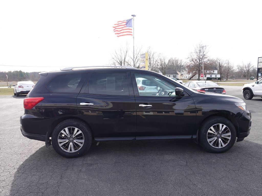 Nissan Pathfinder S 4WD 2017