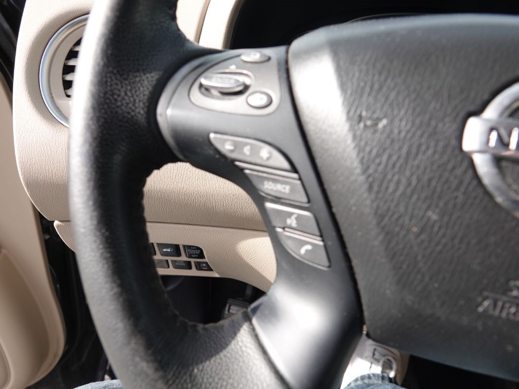 Nissan Pathfinder S 4WD 2017