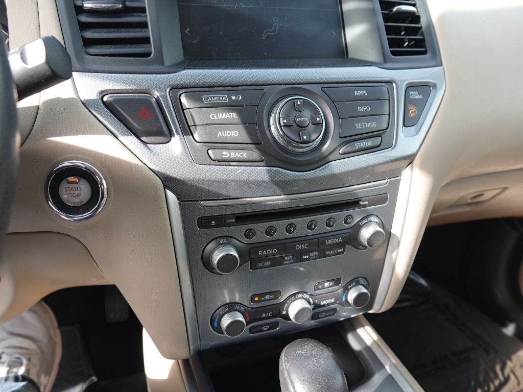 Nissan Pathfinder S 4WD 2017