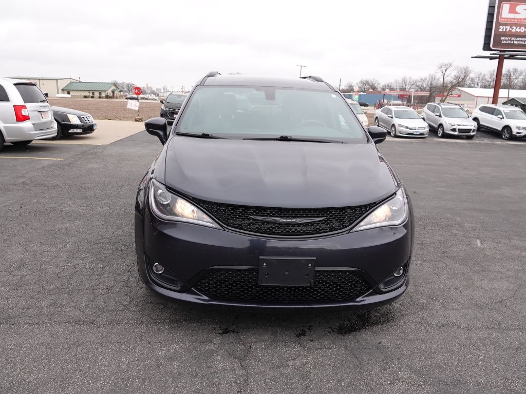 Chrysler Pacifica Touring-L 2020