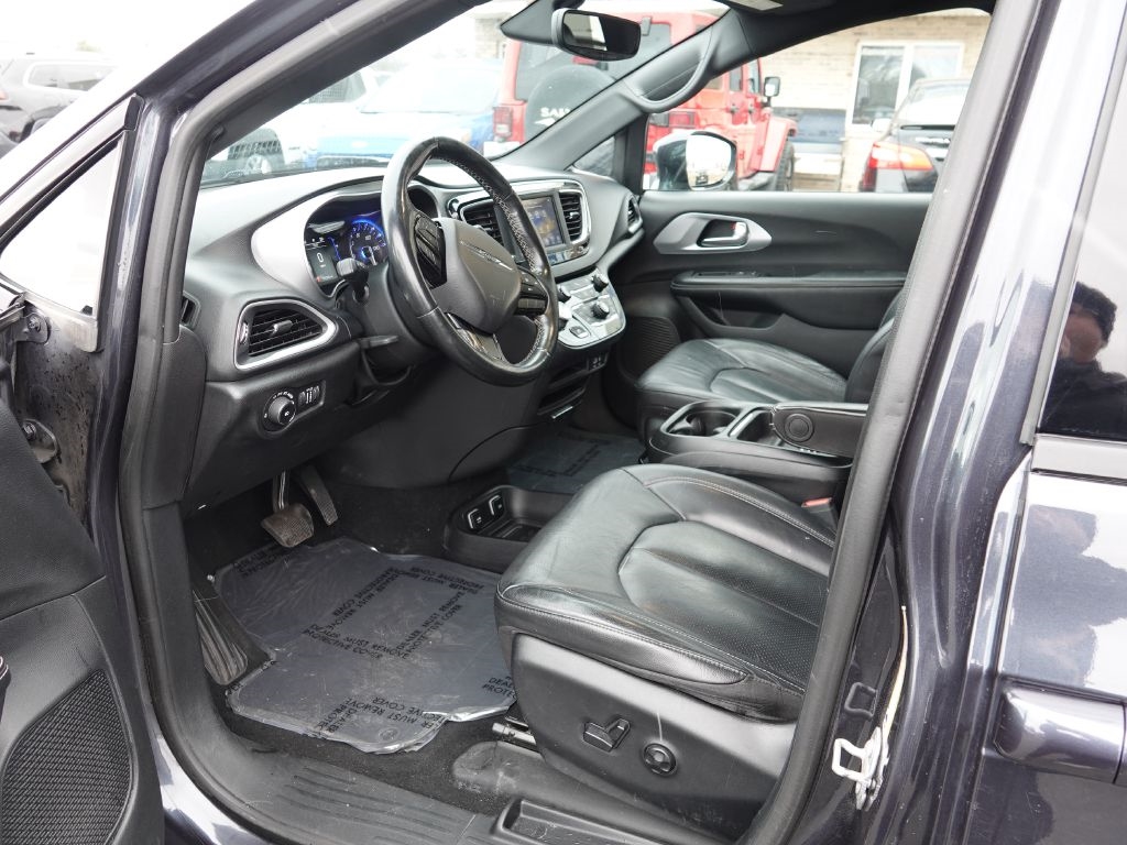 Chrysler Pacifica Touring-L 2020