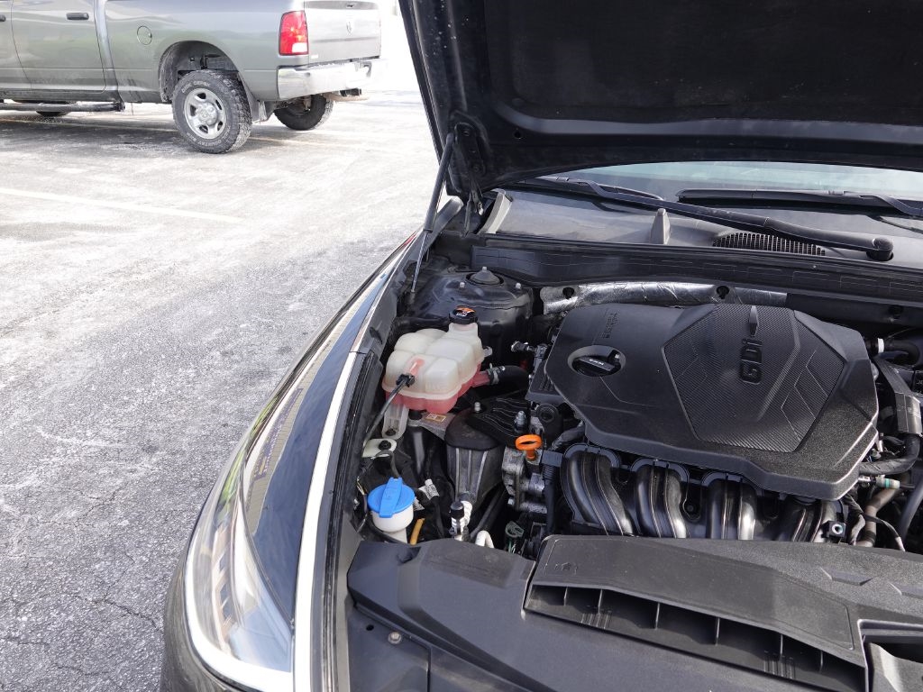 Hyundai Sonata SEL 2021