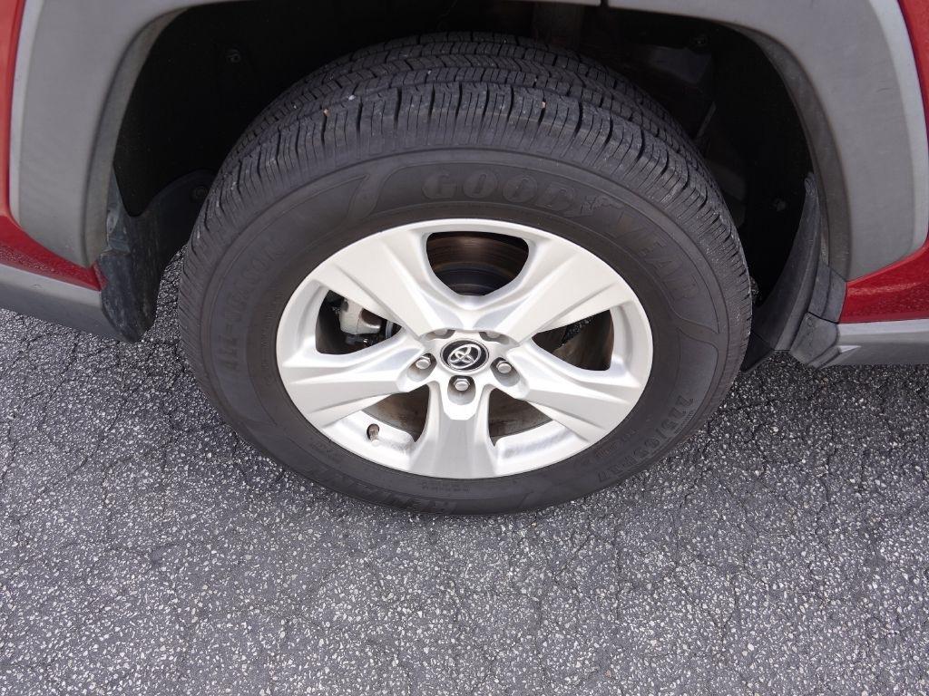 Toyota RAV4 XLE 2019