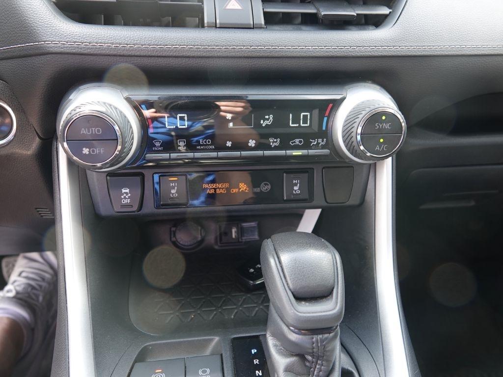 Toyota RAV4 XLE 2019