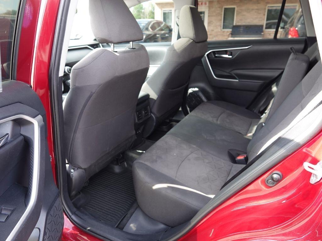 Toyota RAV4 XLE 2019