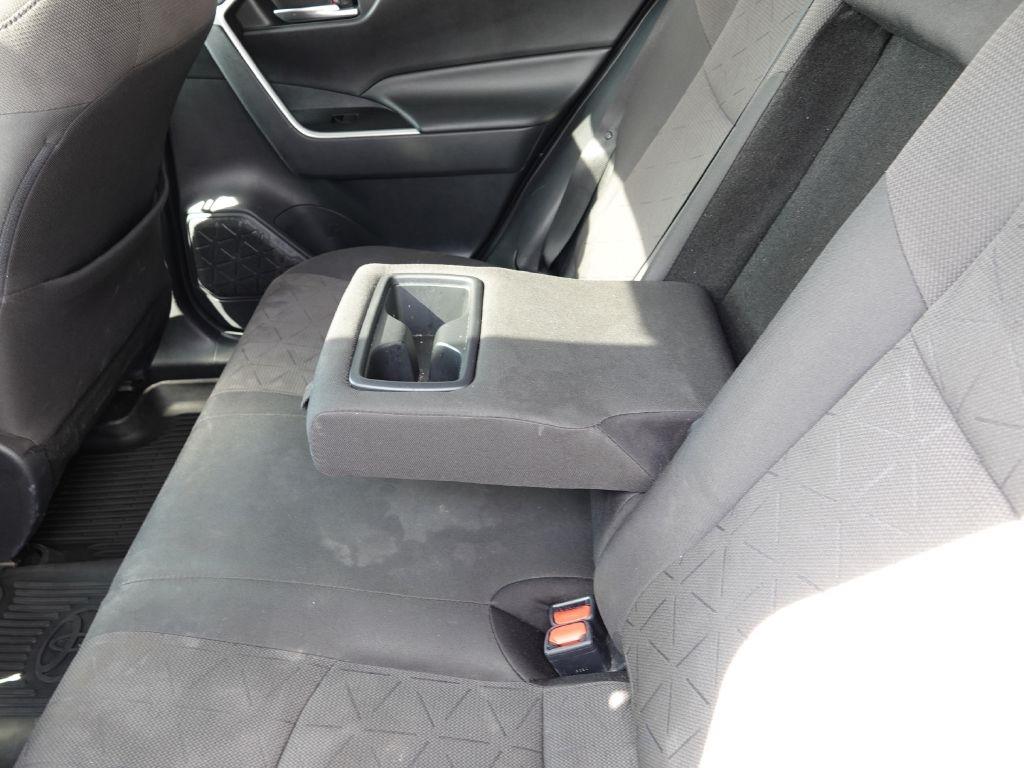Toyota RAV4 XLE 2019