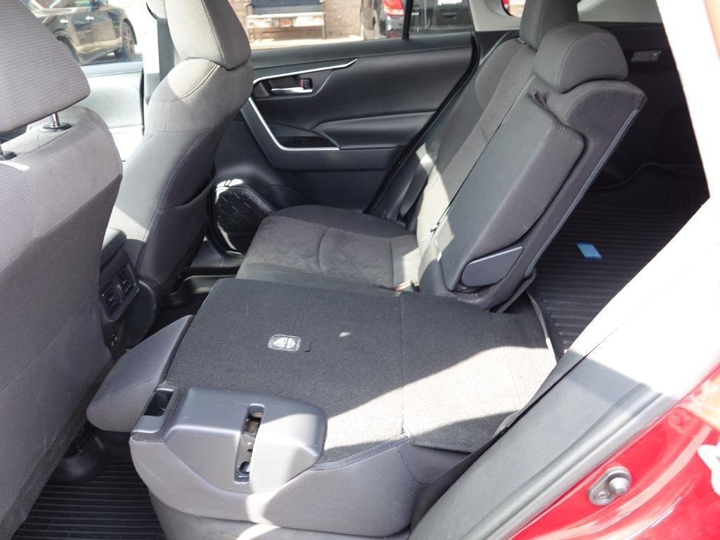 Toyota RAV4 XLE 2019