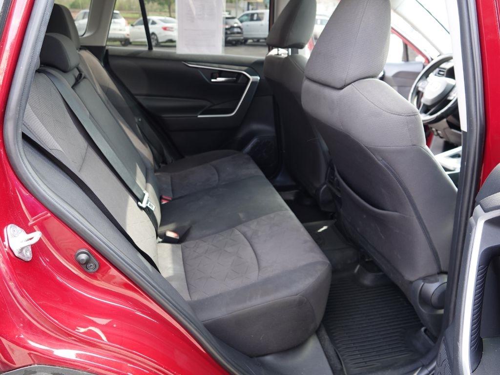 Toyota RAV4 XLE 2019