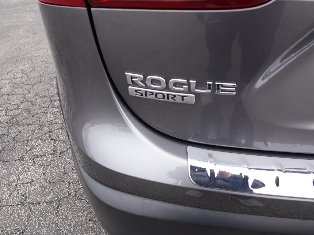 Nissan Rogue Sport S AWD 2017