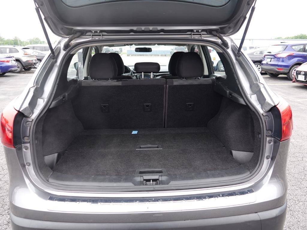 Nissan Rogue Sport S AWD 2017