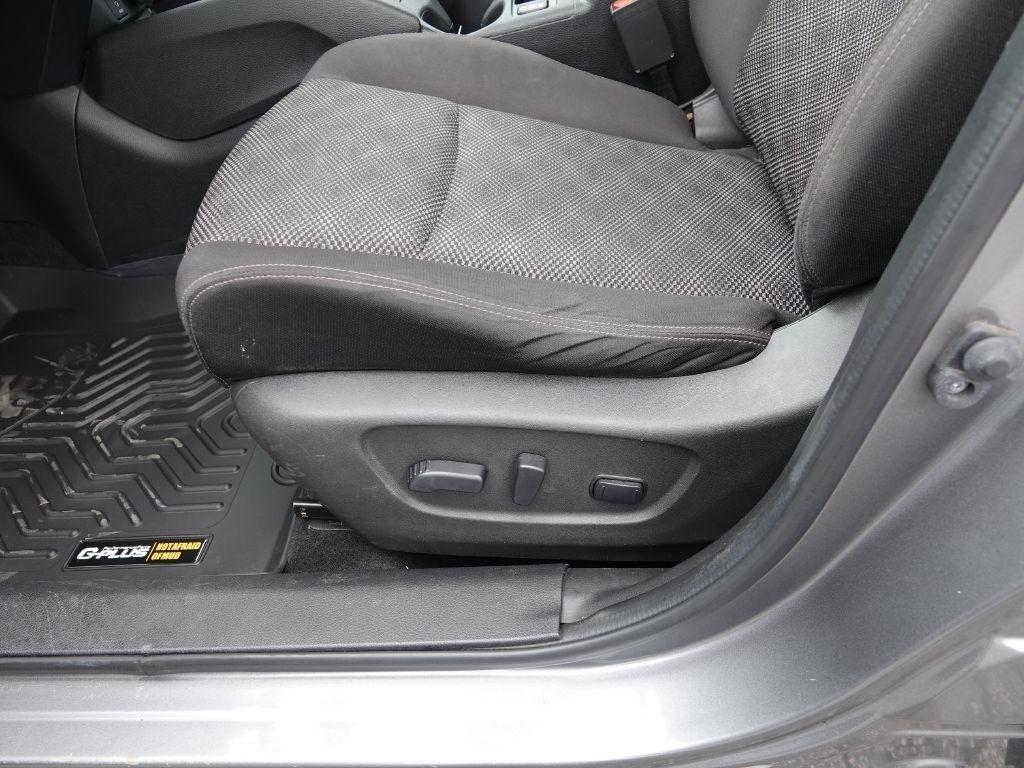 Nissan Rogue Sport S AWD 2017