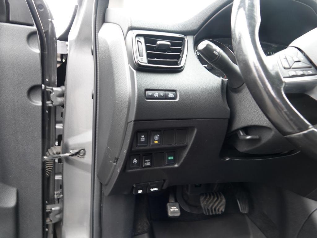Nissan Rogue Sport S AWD 2017