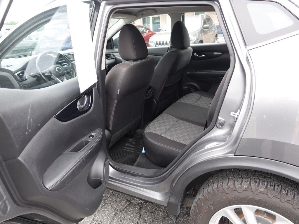 Nissan Rogue Sport S AWD 2017
