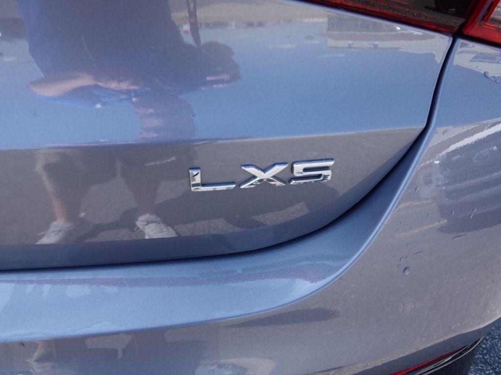 Kia K5 LXS 2021