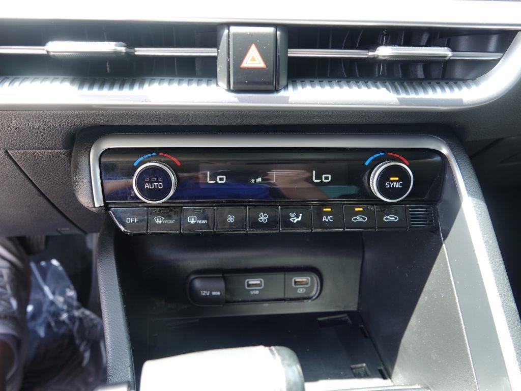 Kia K5 LXS 2021