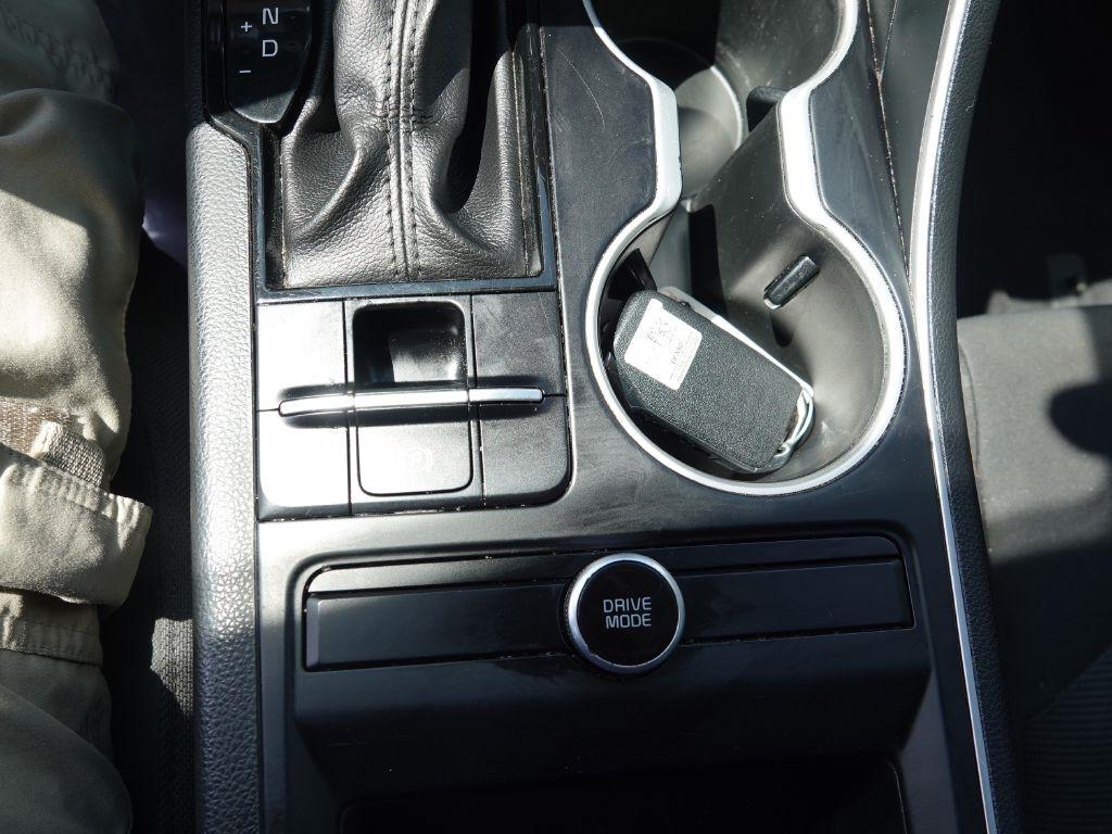 Kia K5 LXS 2021