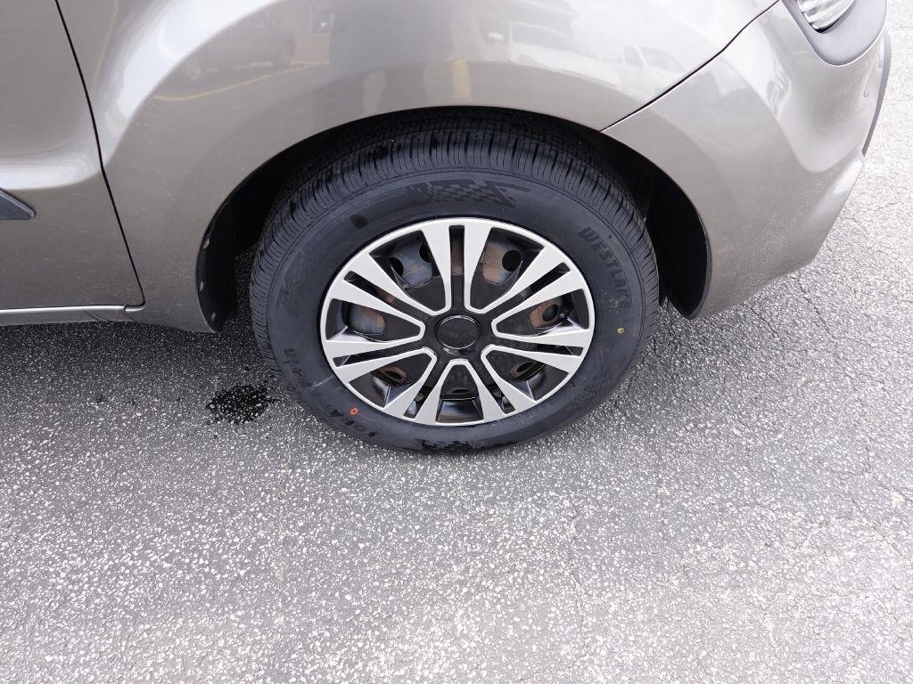 Kia Soul Base 2013
