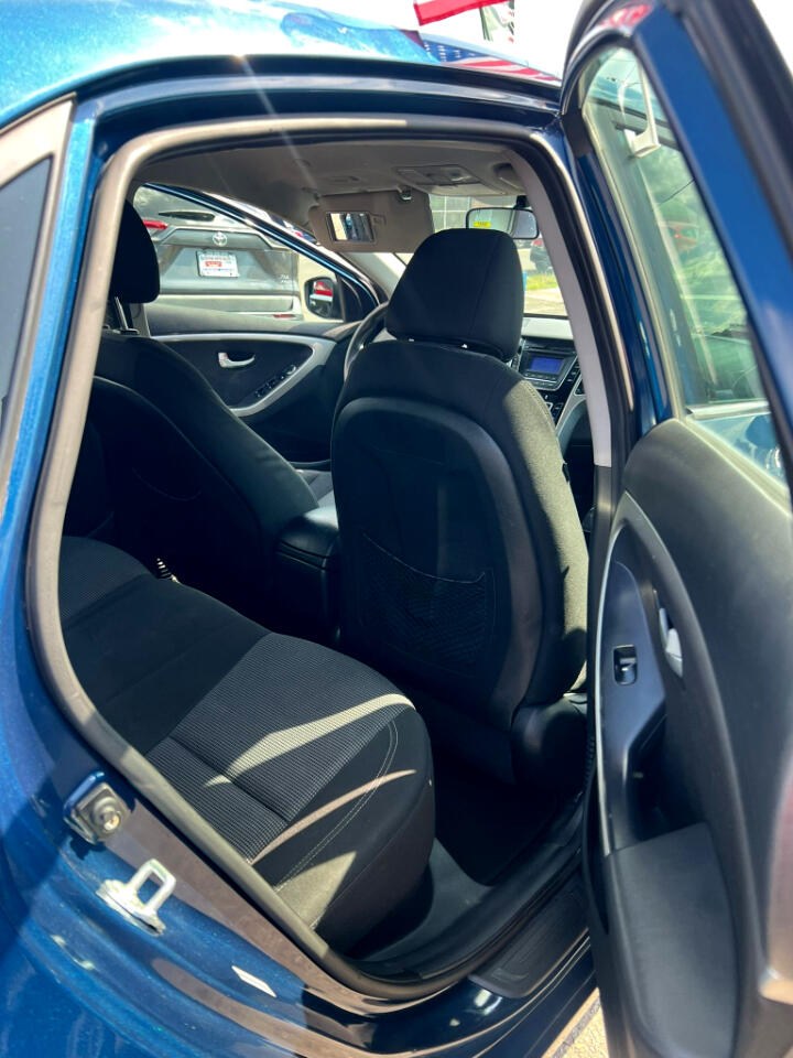 Hyundai Elantra GT A/T 2014 Hyundai Elantra GT A/T 2014