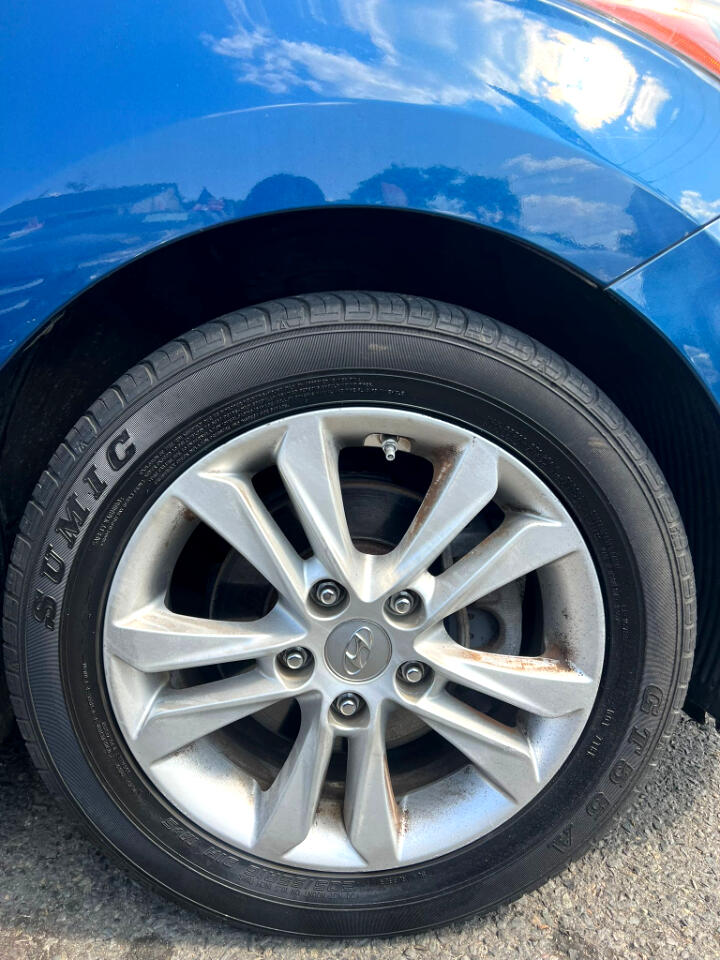 Hyundai Elantra GT A/T 2014 Hyundai Elantra GT A/T 2014