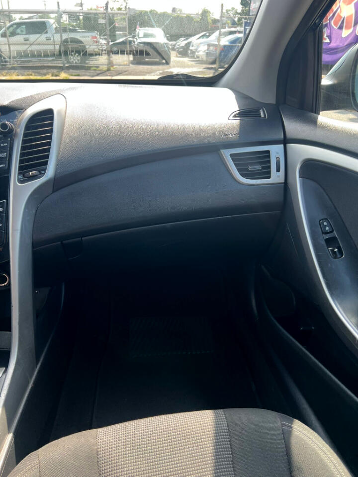 Hyundai Elantra GT A/T 2014 Hyundai Elantra GT A/T 2014