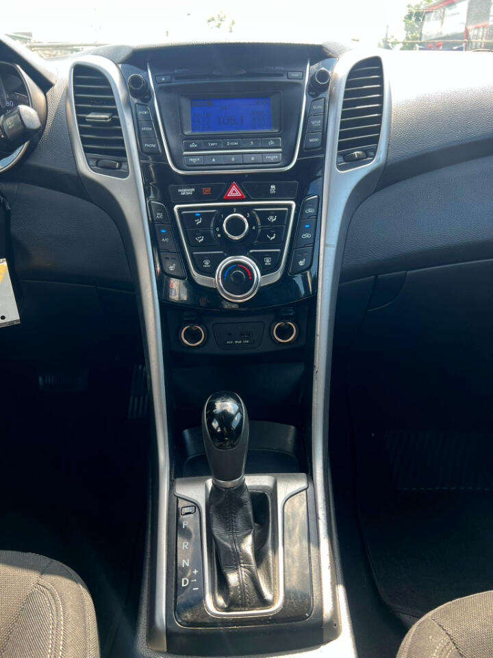 Hyundai Elantra GT A/T 2014 Hyundai Elantra GT A/T 2014