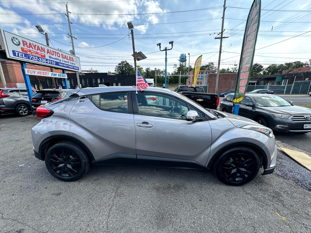 Toyota C-HR LE 2019 Toyota C-HR LE 2019