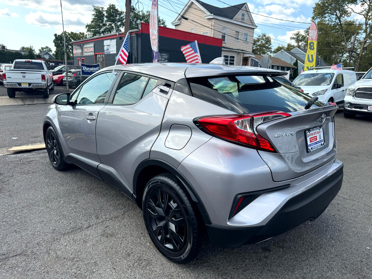 Toyota C-HR LE 2019 Toyota C-HR LE 2019