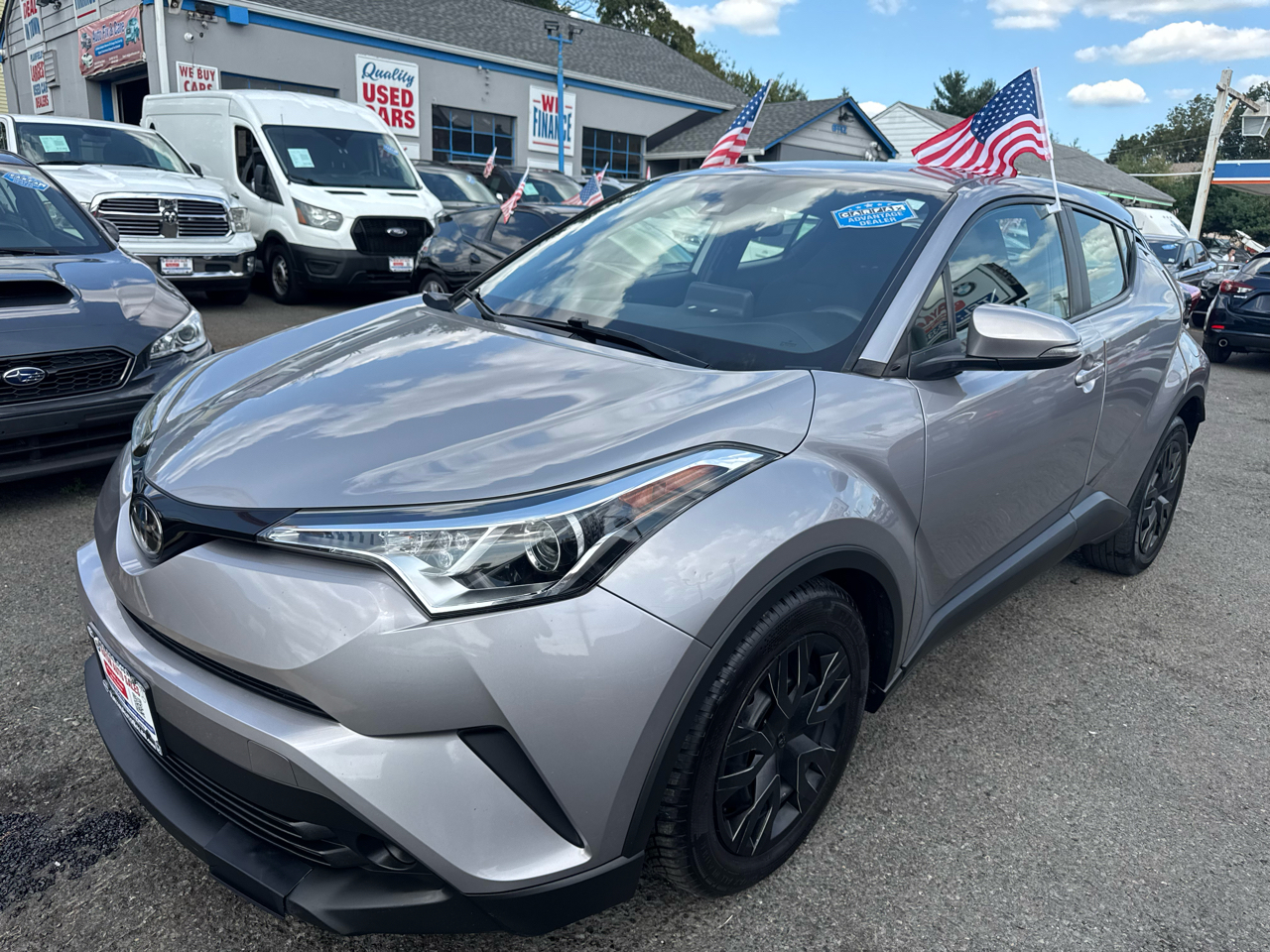 Toyota C-HR LE 2019 Toyota C-HR LE 2019