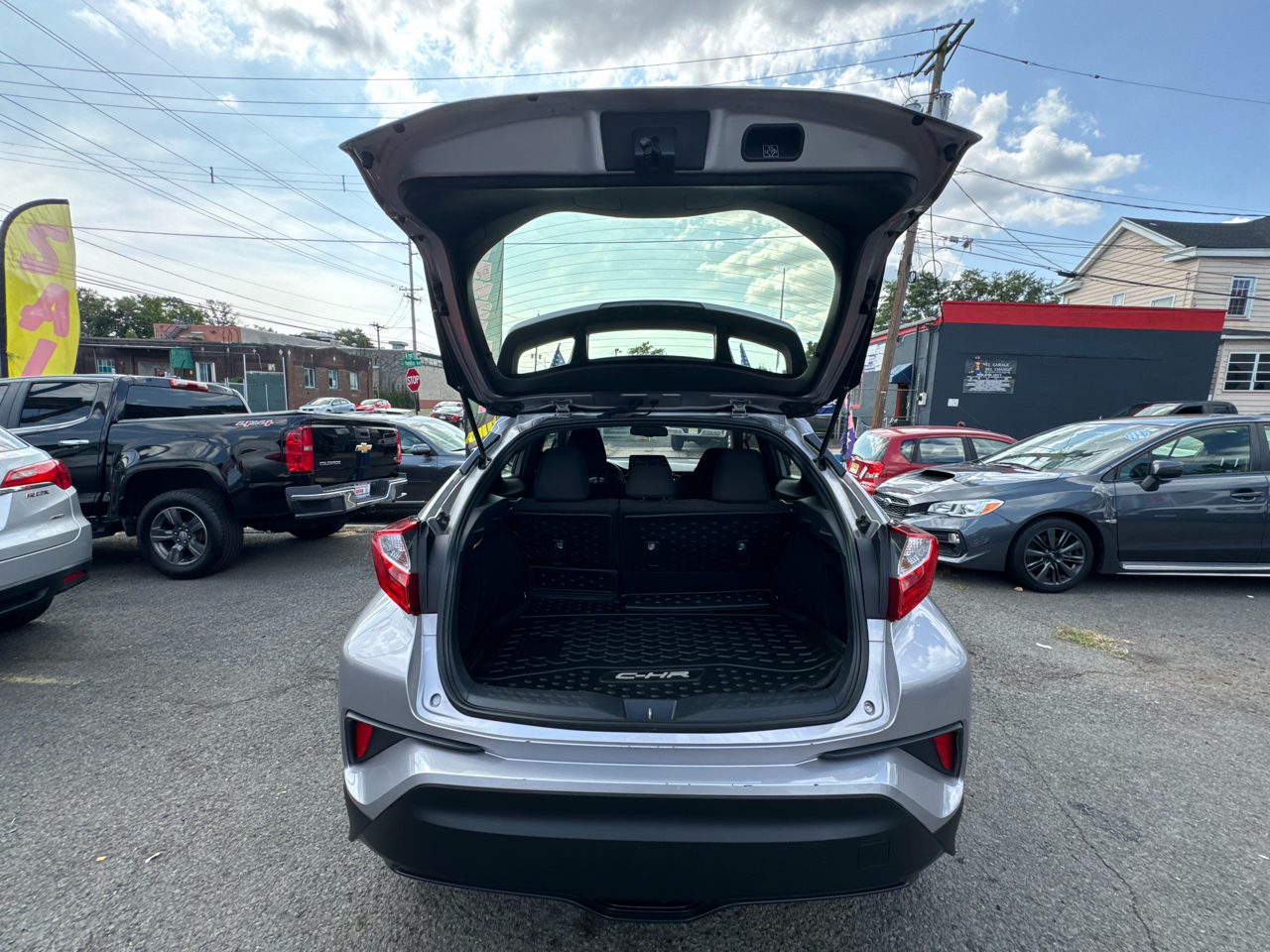 Toyota C-HR LE 2019 Toyota C-HR LE 2019