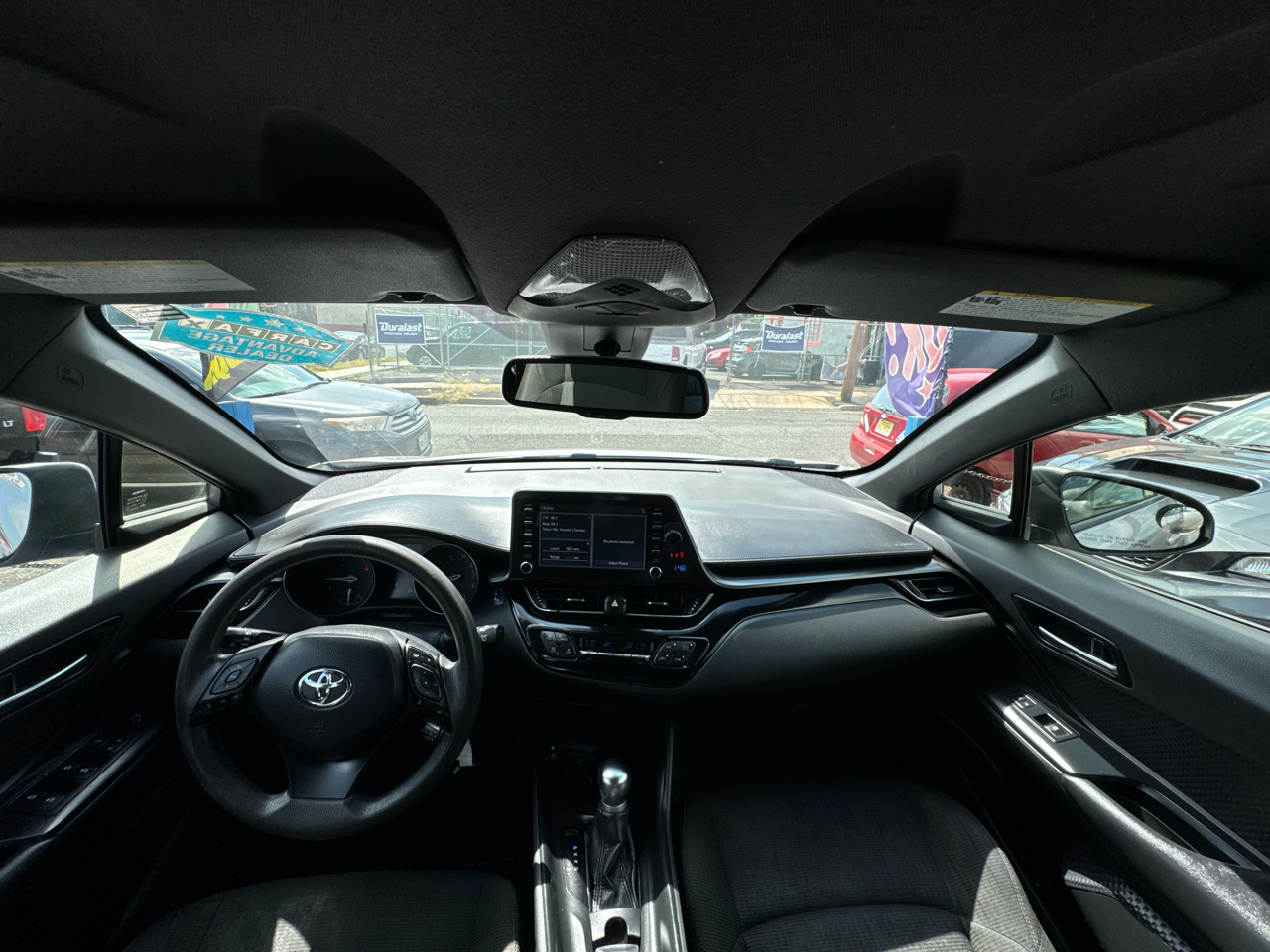 Toyota C-HR LE 2019 Toyota C-HR LE 2019