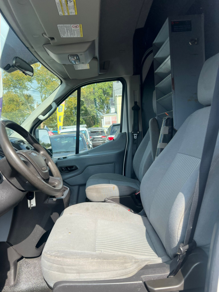 Ford Transit 250 Van Med. Roof w/Sliding Pass. 130-in. WB 2015