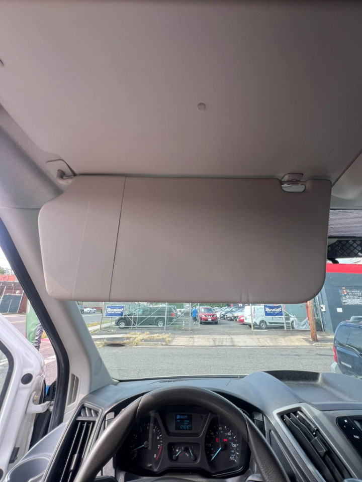 Ford Transit 250 Van Med. Roof w/Sliding Pass. 130-in. WB 2015