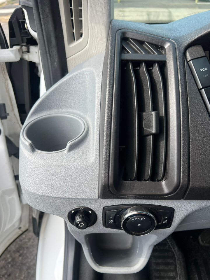 Ford Transit 250 Van Med. Roof w/Sliding Pass. 130-in. WB 2015